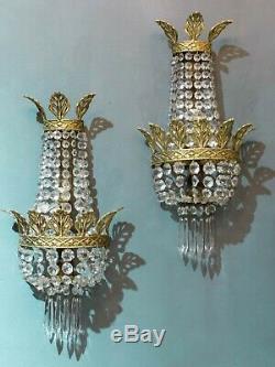 1930 Pair Of French Empire Style Wall Light Sconce In Gilded Brass And Crystal