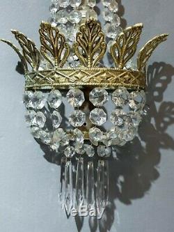 1930 Pair Of French Empire Style Wall Light Sconce In Gilded Brass And Crystal