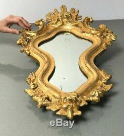 ANTIQUE FRENCH ROCOCO-STYLE WALL CANDLE SCONCE. GILDED GESSO. EARLY 2Oth c