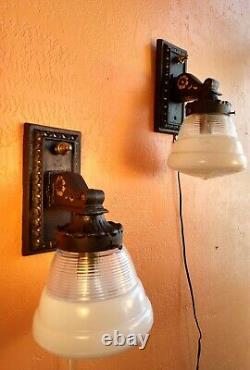 Antique Pair of Heavy Cast Iron Wall Sconces Lamp Fixtures Black/Gold