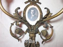Antique Victorian ornate gilt bronze electric wall sconce picture frame brass