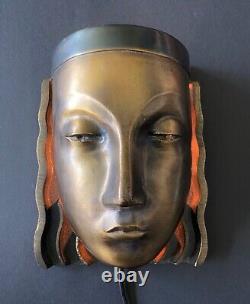 BEST 1980s ART DECO REVIVAL FIGURAL WALL SCONCE SARSAPARILLA PATINATED