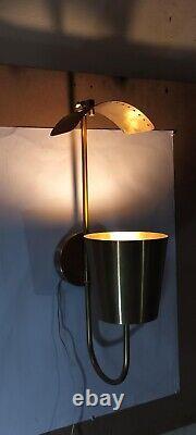 Brass Wall Sconce Single Light 1950 Italian Style Mid Century elegant Wall Lamp