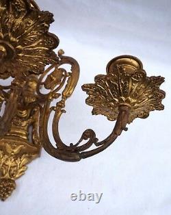 French Victorian Ormolu Engraved Brass 3 Arms Sconce Wall Light 19th C