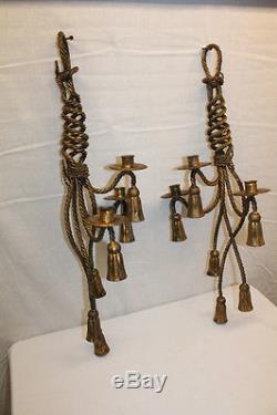 Gorgeous Pair of Decorative Italian Gilded Hanging Wall Lighting Sconces