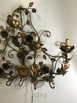 Nice Vintage Hollywood Regency Gold Tole 5 Candle /Floral Ornate Wall Sconce (G)