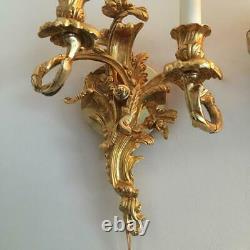 Vintage Italian French Style Gold Gilt Dore Bronze Petite Sconce Wall Lamp Pair