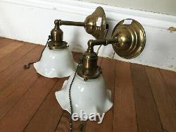 Vtg Colonial Pair of Brass Wall Sconces with Ruffle Shades and Pull Chain On/Off